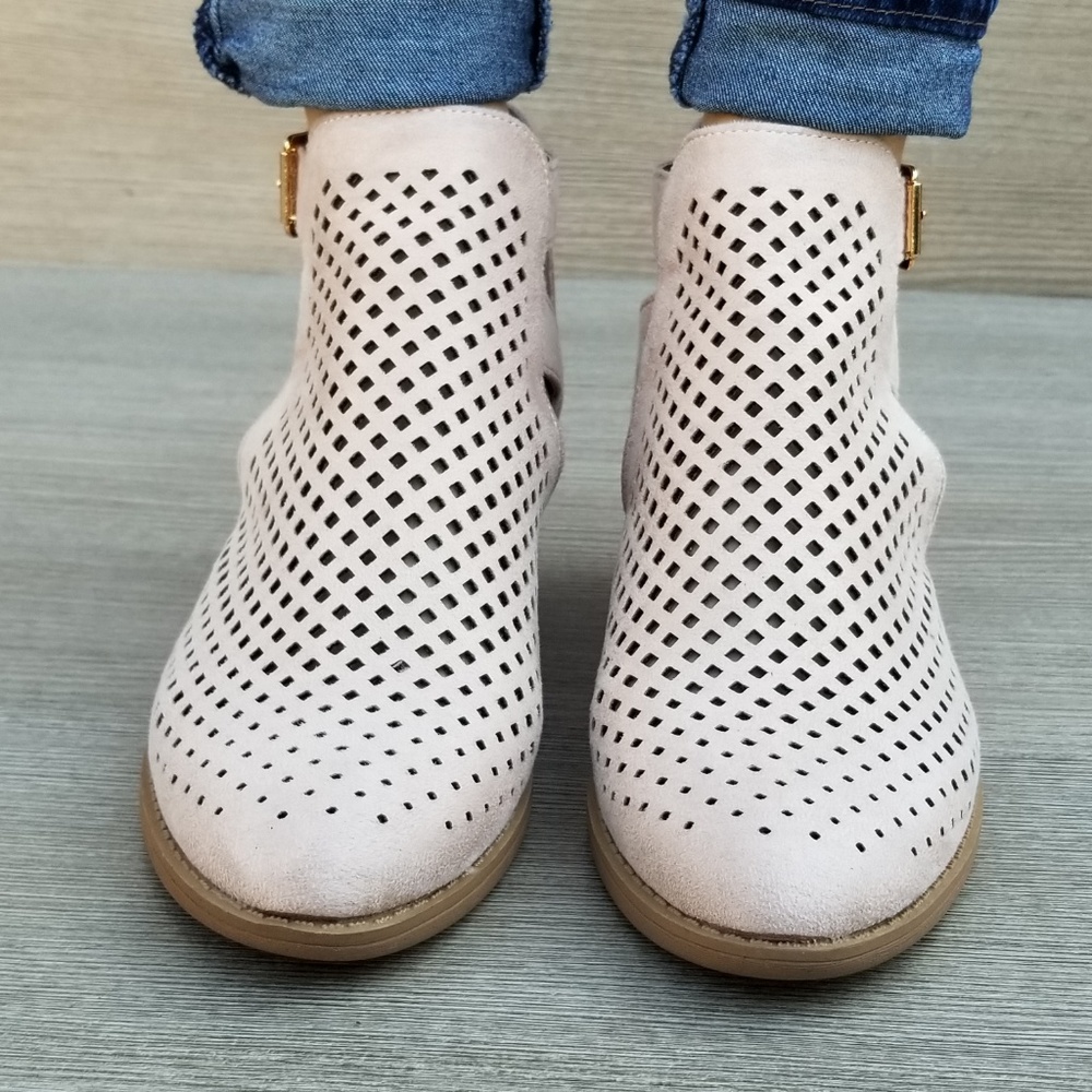 Rose Pink Spring Open Perforated Ankle Booties-Z - Picture 7 of 8